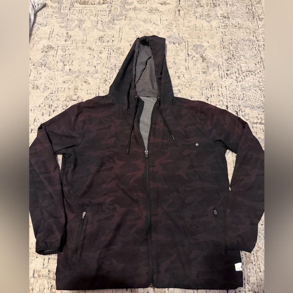 Vuori Women’s Camo Zip Up Jacket